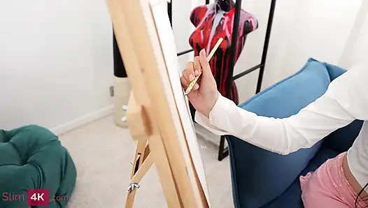 Ein süßes asiatisches schätzchen zog einen typen an und fickte ihn dann