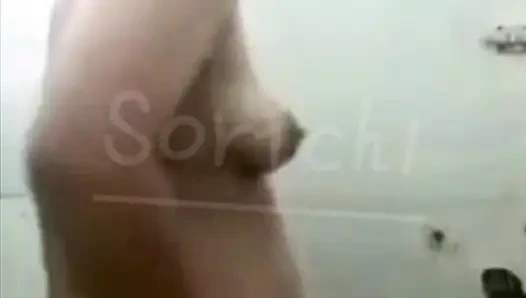 Takeapeekatmycurvywife