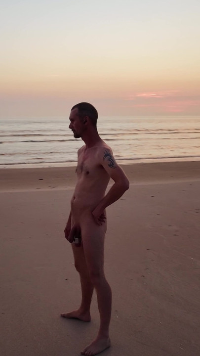 Lonly Beach