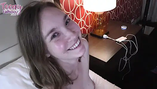 Pantat si babysitter claire dientot habis-habisan