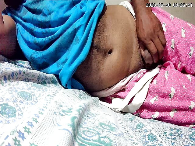 Indiano dasi garoto punheta no quarto 286553