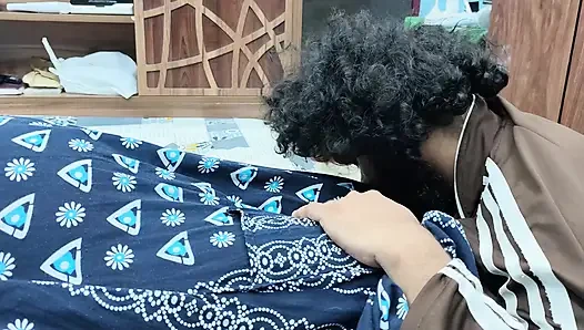 Desi çiftler tarafından ayak yalama romantizmi ile amcık öpücüğü