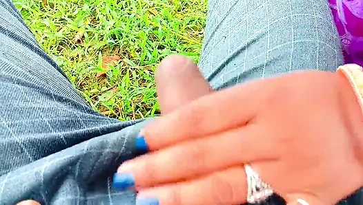 Neden değil! Seni halka açık parkta sikeceğim
