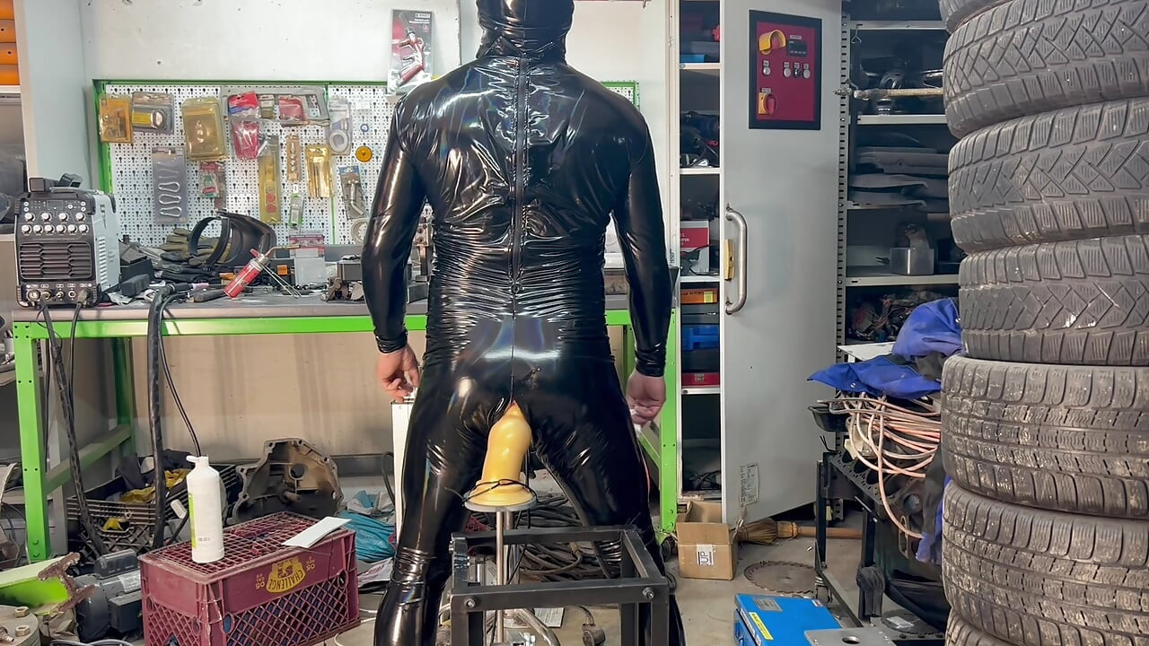 Garage Gimp Fucking machine Bam Dildo + 7.6 cm 40cm Long monster