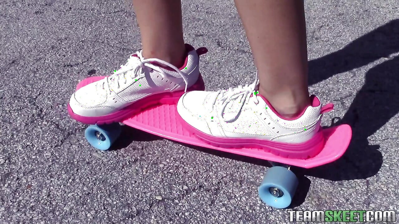 Cute skater girl gets horny for tall guy's cock