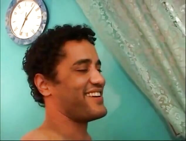 大きな黒コックに巨大な黒のお尻