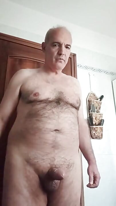 Masturbacija s prskanjem sperme koja je trajala 40 minuta!