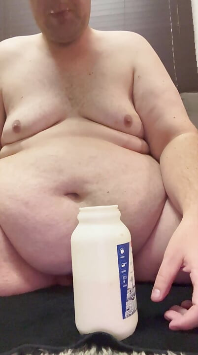 Piggy loves cream