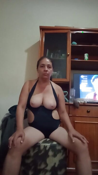 Cumming in the Chair