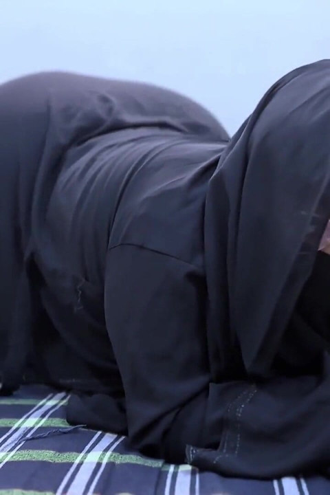 Hi I'm Hot Arab Muslim Virgin Girl I Have Big Ass Like Fat Pig Can You Please Fuck My Wide Pussy?