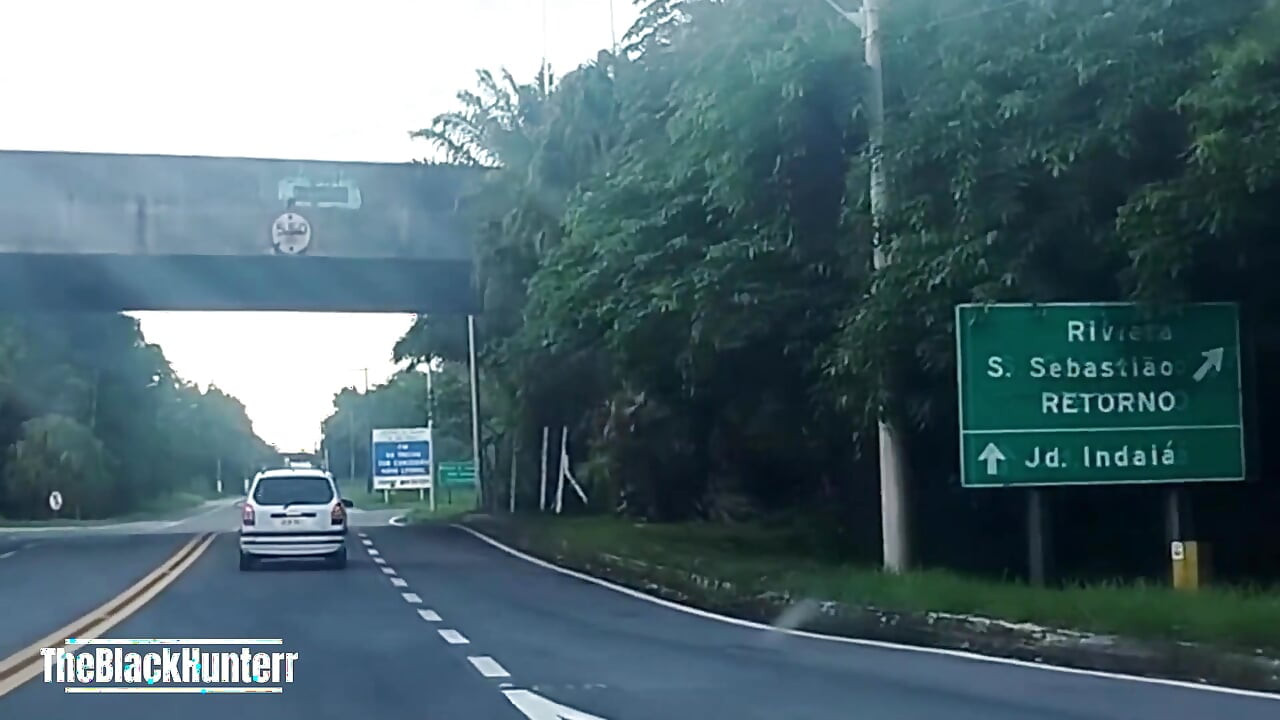 Worker Asks for a Ride to Go to the Beach and Gives It to the Driver