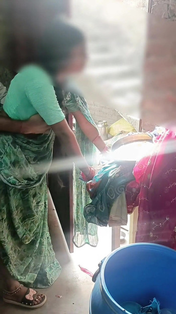 Seeing sister-in-law alone in broad daylight,Hindi Sexy Video,Indian Sexy Video,Desi Sexy Video,Sexy Video,Sex Video,XXX Video | Clip 1