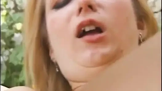 Petite blonde whore gets pussy pounded on lawn chair