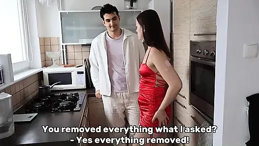 Üvey annenin zamanı durdu: baskın üvey anne özgür.