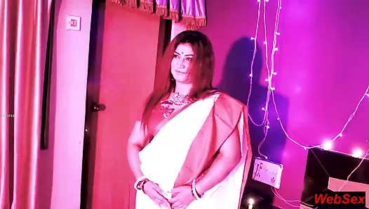 Erstaunlich heißer bhabhi-sex nach karwa chauth! Indischer bhabhi-sex