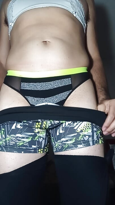 Experimentando minhas roupas