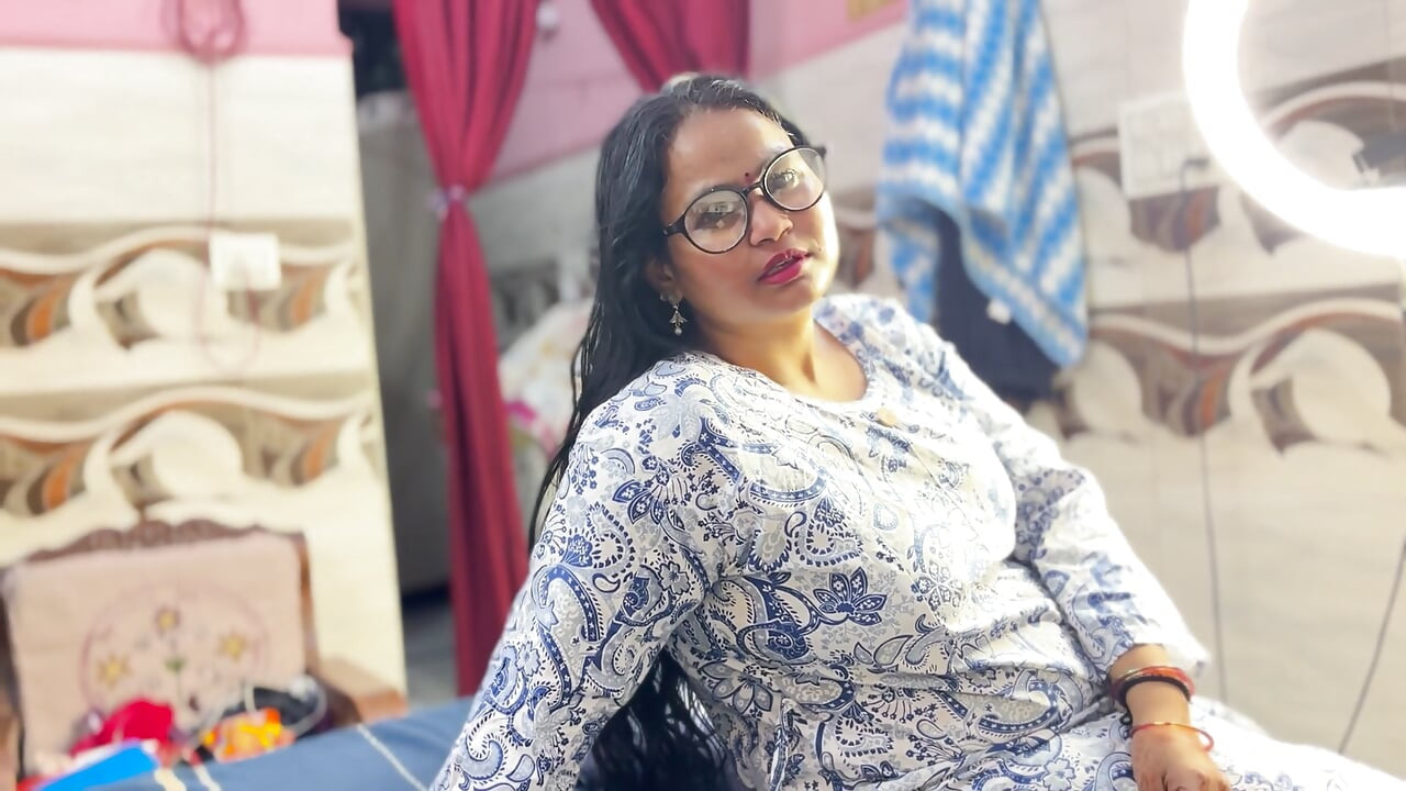 Desi Indian Stepsister Squirt Orgasm Sex Hindi Video