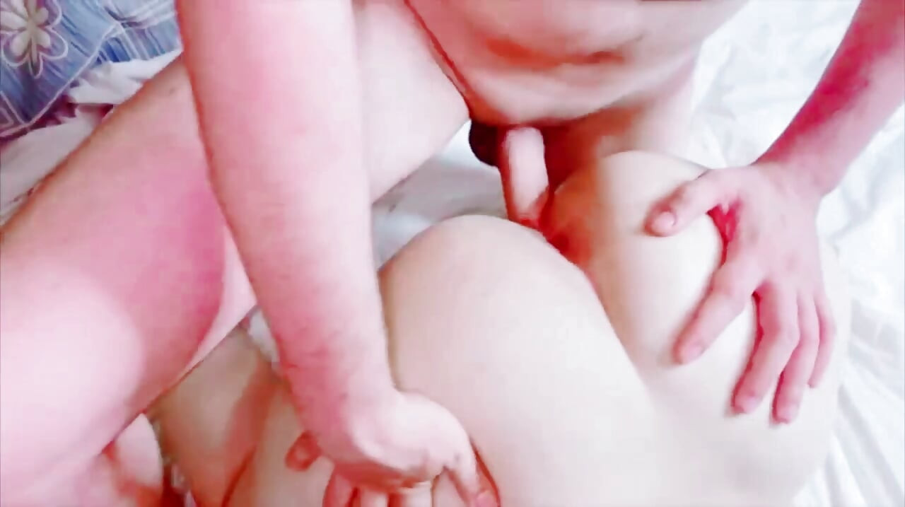 שלישייה מילף ונערה MFF בנות חרמניות עם תחת גדול