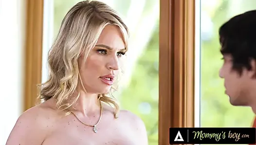 Mommy's Boy - сногсшибательную милфу Rachael Cavalli трахает в два раза пасынок комбо подборка!