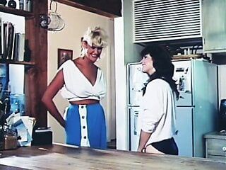 Scena lesbica dal film vintage 3