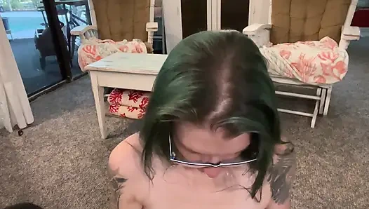 Ореховая голодная шлюшка