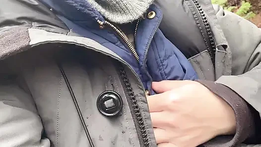 pussy pissing  water on the rock