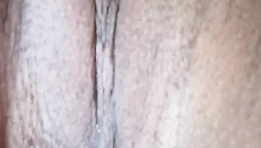 Brunette panas