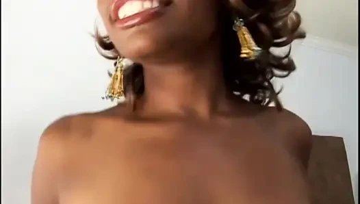 Siyah seksi sürtükler sert sikiliyor!