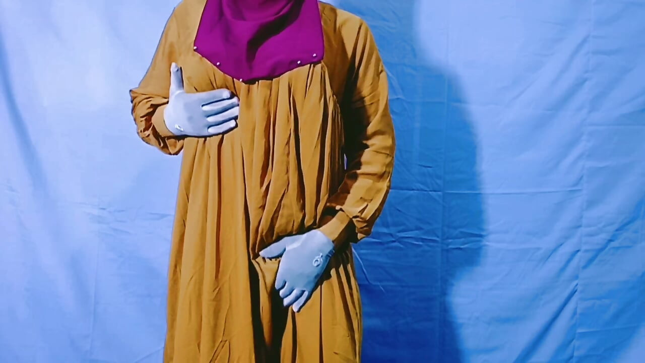 Desi village Bhabhi Bangladeshi hijabi Muslim