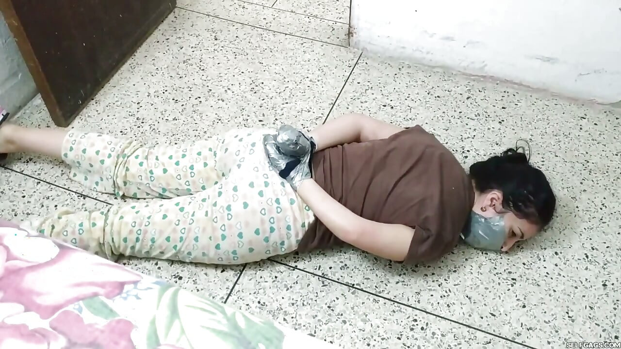 Game Loser Is Given the Full Treatment by Stepmom and Stepsister