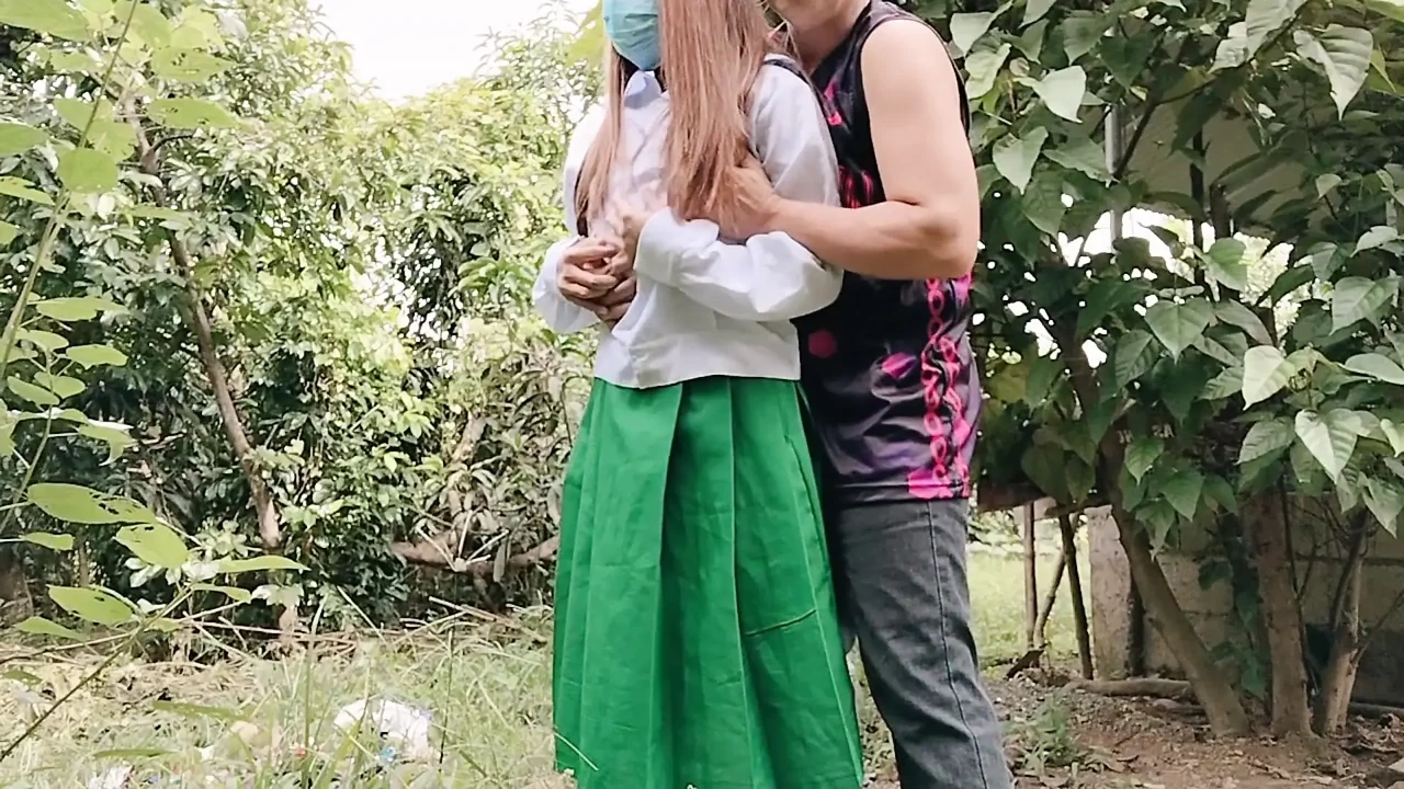 18+ YEAR OLD SCHOOLGIRL DEVIRGINIZED BY FARMBOY