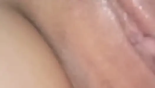 Ateşli üvey anne ve yoğun bir şekilde yarağa aç kızda kaos hüküm sürüyor