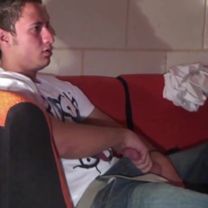 Increíble orgía con la estrella porno Jordan Fox y sus amigos