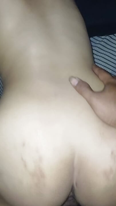 The sensation of an 18-year-old teenager who is pregnant