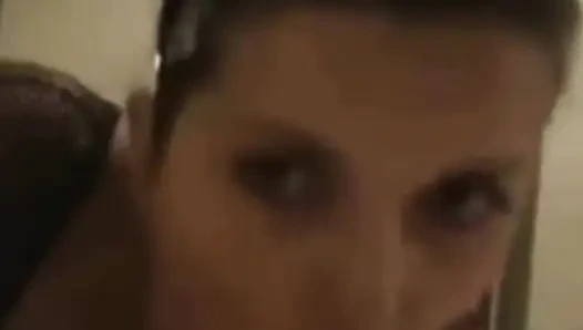 Дикий рай для киски Brandon