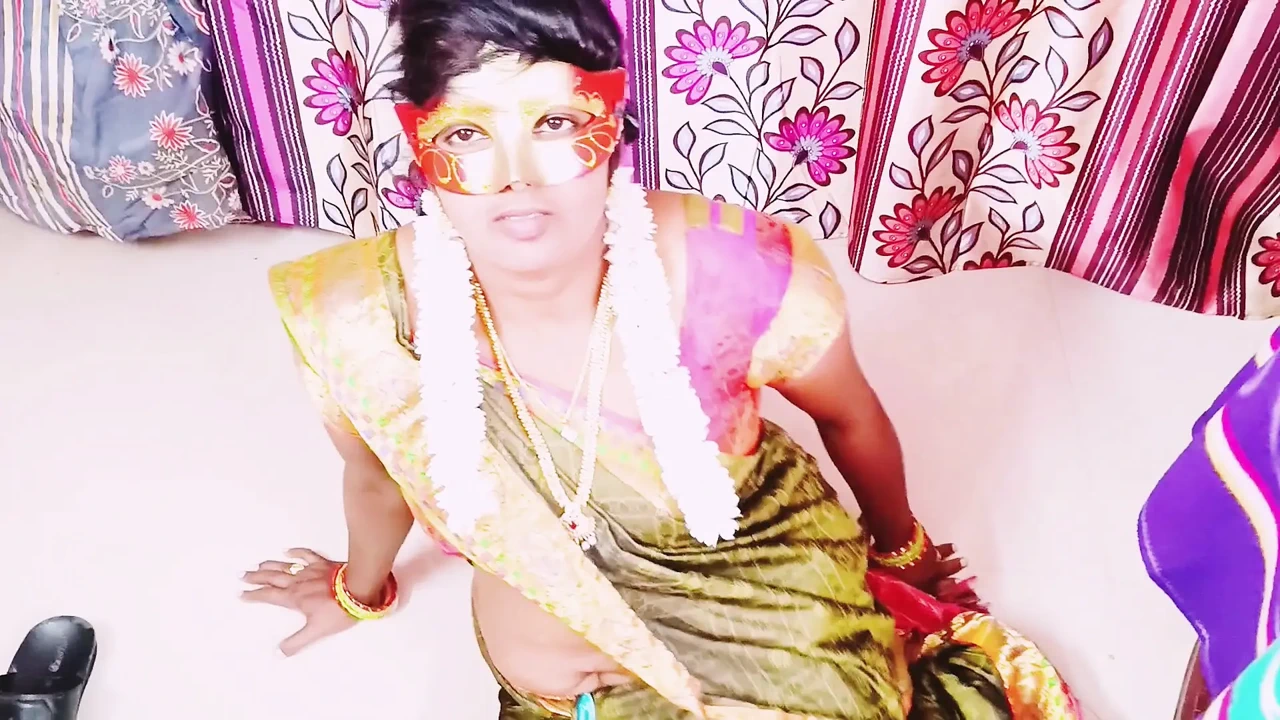 德西家庭主妇出轨丈夫操斯瓦米吉。泰卢固肮脏的谈话。