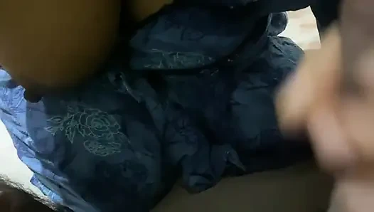 Возбужденная тамильская тетушка-коллаж