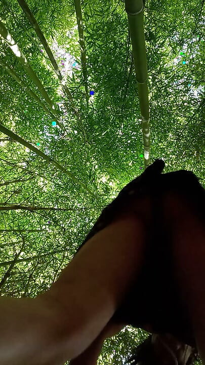 Creampie outdoor