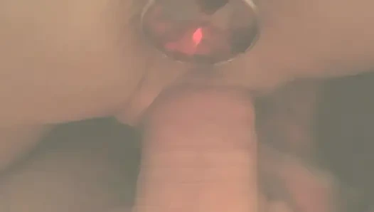 Swemature играет с большим черным дилдо, трахается раком и скачет на члене, мазает спермой на сиськи и язык