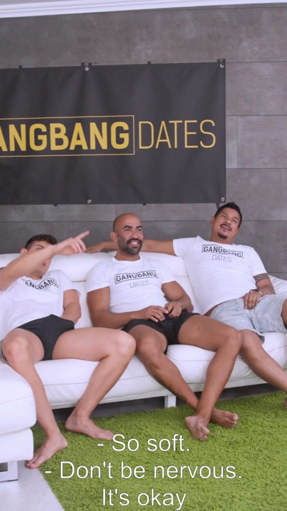 Safira Yakkuza is subjected to an airtight gangbang with seven men | Clip 1
