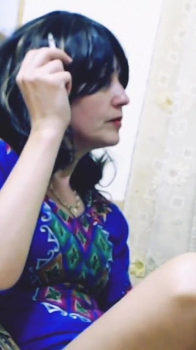 Momen yang wajib kamu tonton dari "she is addicted to Smoking Cigarette"