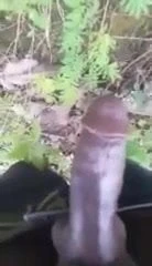 PNG Engan man pissing