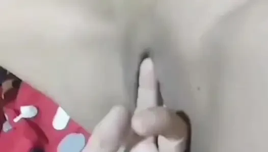 my first time squirt ,and its feel's so good!!