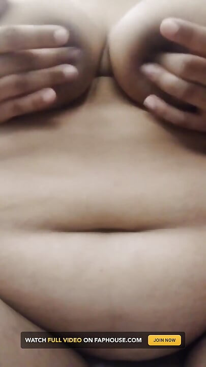 Village Bhabhi Big Boobs Nipple