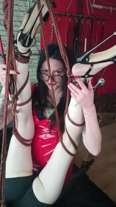 Slave in ropes