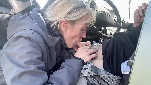 BLOWJOB IN THE CAR - I WANT TO SUCK YOUR COCK HERE AND NOW, CUM IN MY MOUTH