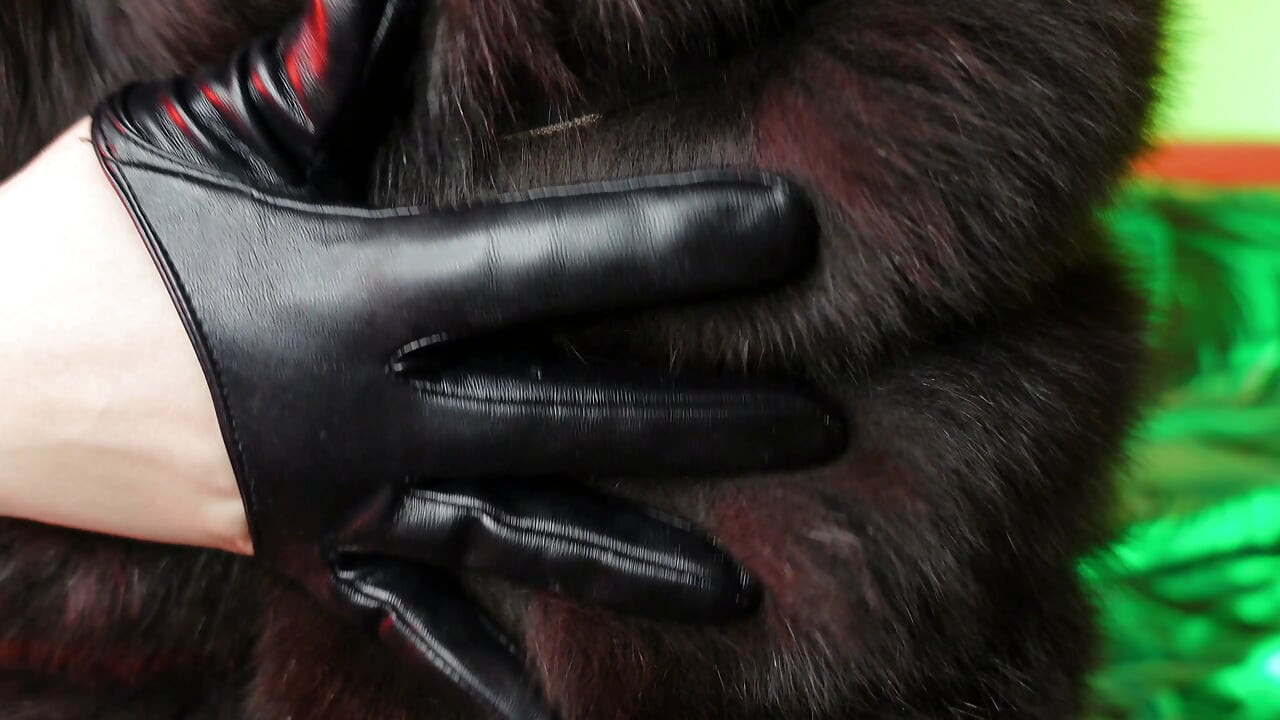 Sexy pin up Arya doing ASMR sounds with short leather gloves
