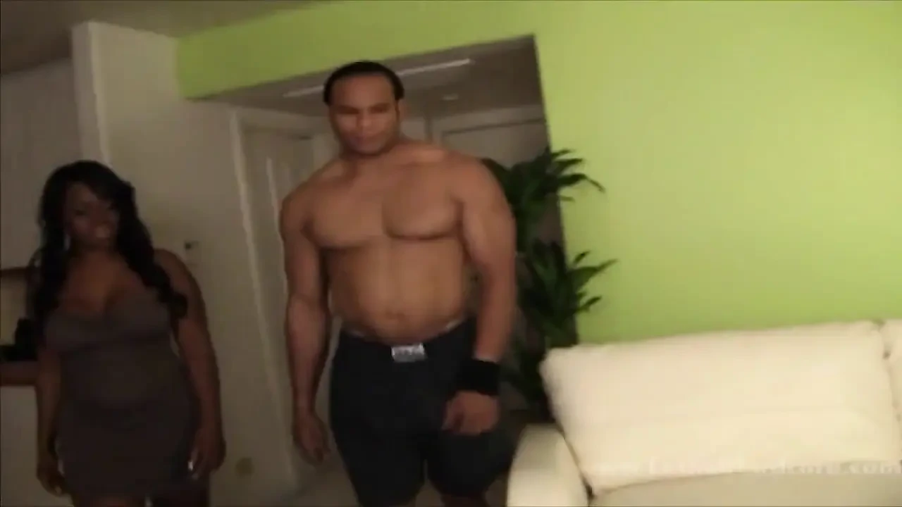 摩擦我的大屁股并操我的大脑, 你会吗？