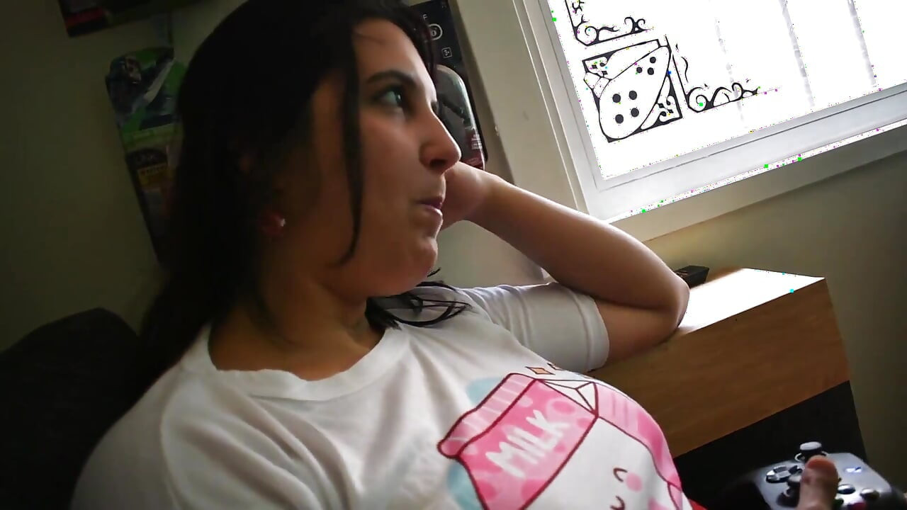 Stepsister Handjobs Me to Beat My Bubblegum Kink - Bunny Looner