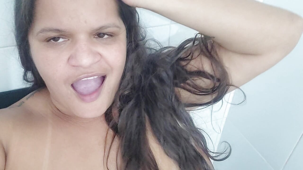 Masturbira mom šefu Vagneru